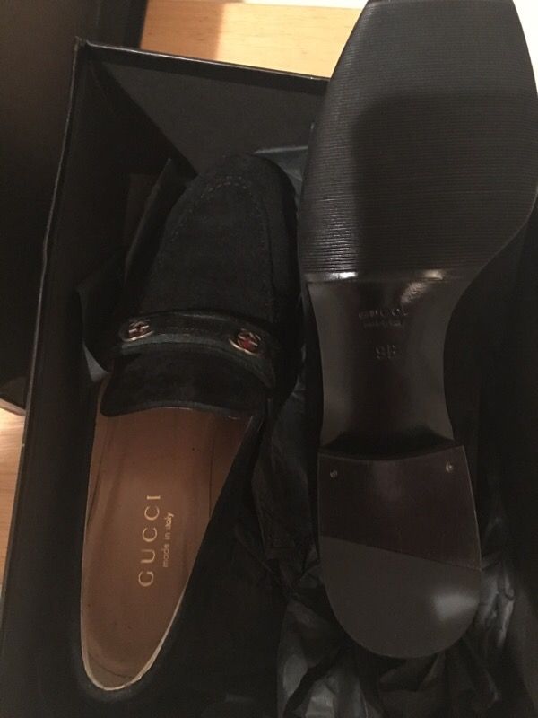 Gucci New in Box Vintage size 9b female