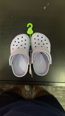 Lavender Crocs