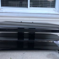 Tv Stand With Wery Nais Strong Black Glas 100$
