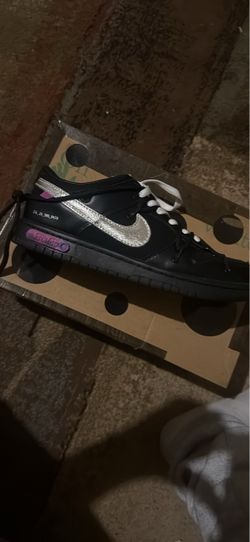 Nike Dunk Low Off-White Sneakers
