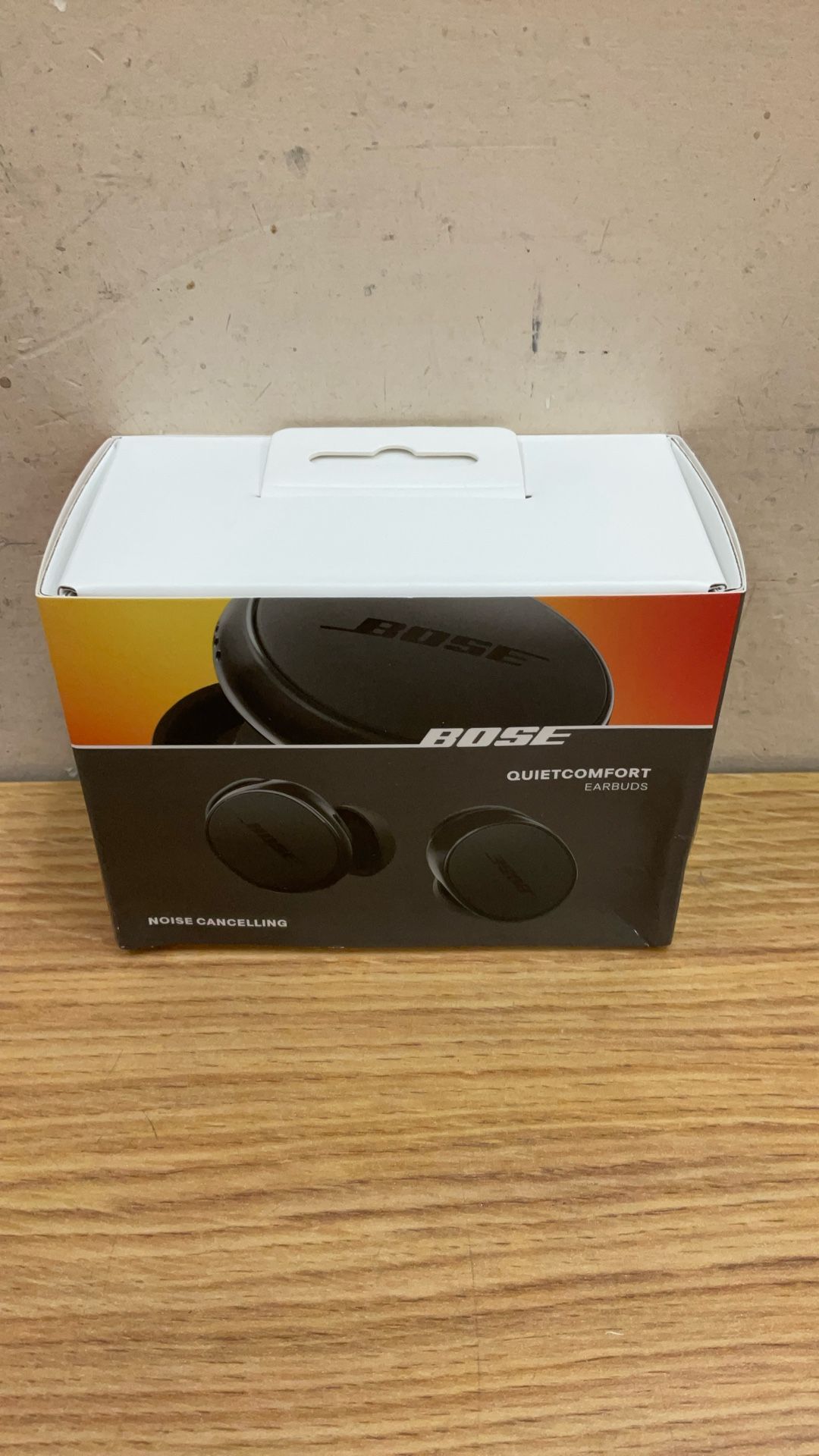 BOSE NOISE CANCELLING QUIETCOMFORT EARBUDS.