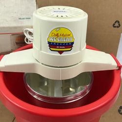 Ice Cream Maker/Freezer 4qt.