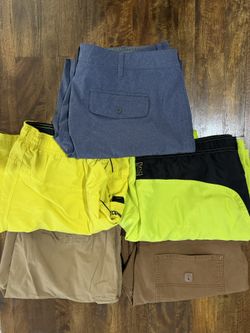 **CLOSET CIEAN OUT** Lot of Men's shorts