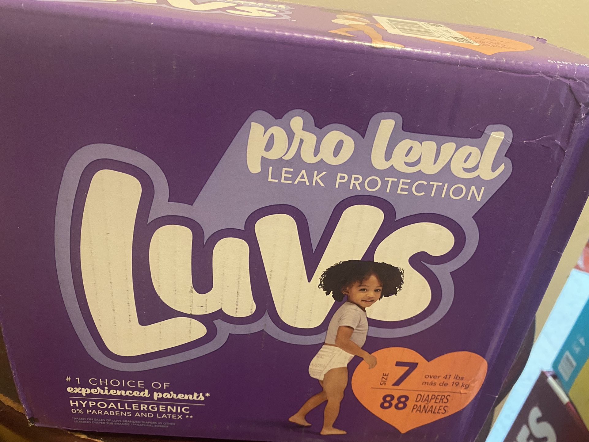 Luvs Diapers, Size 7 (Over 41 lbs)