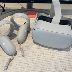 META QUEST 2 IN PERFECT CONDITION 