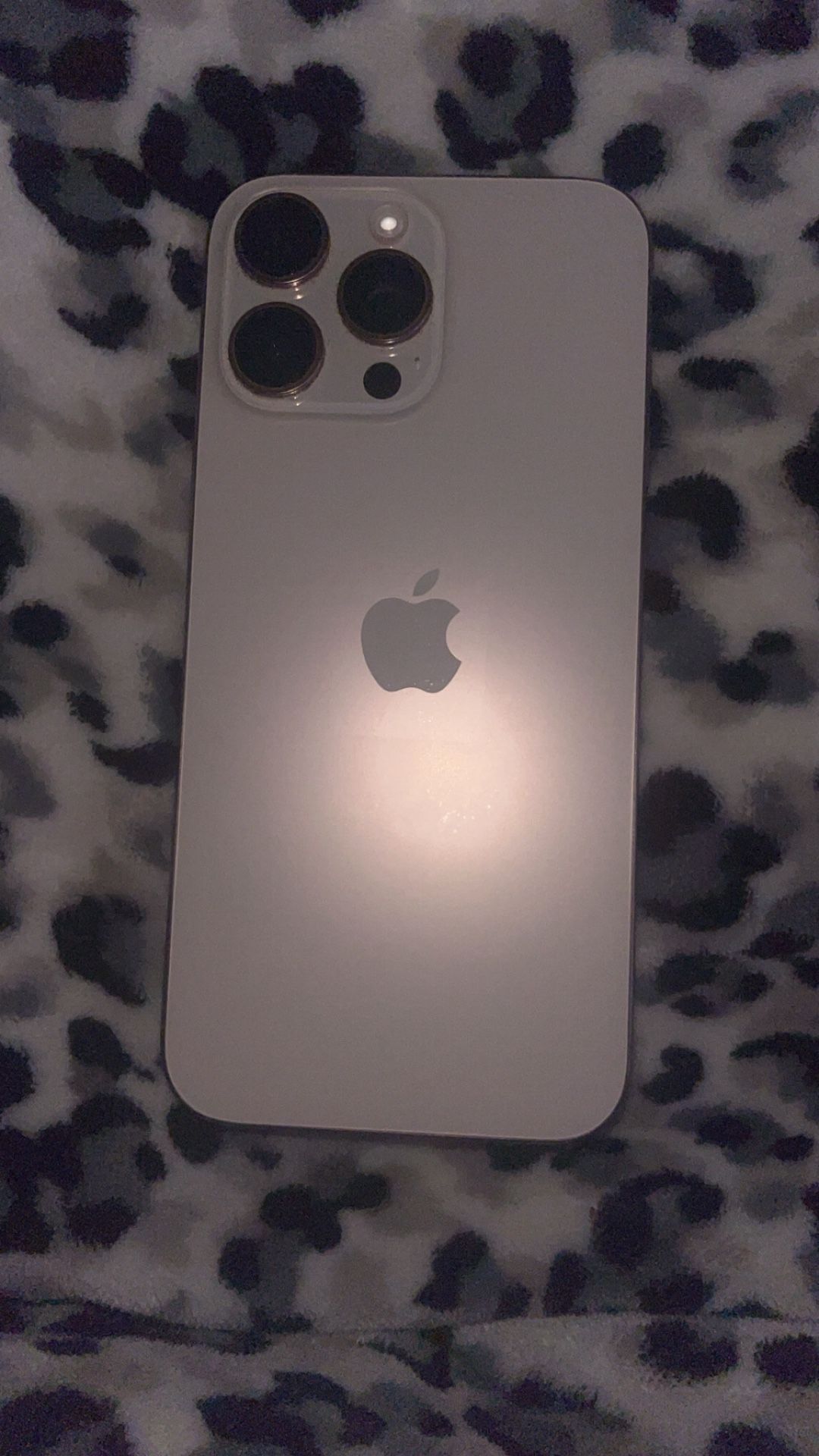 Light Pink iPhone 16 Pro Max 256gb