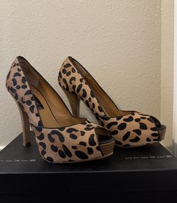 Designer Steve Madden High  Heels•Pumps•Leopard•Worn Once• Mint Condition•Size 8.5