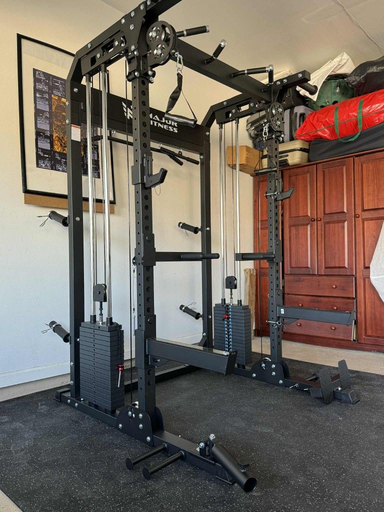 BRAND NEW SQUAT RACK POWER RACK IN BOX - FREE DELIVERY