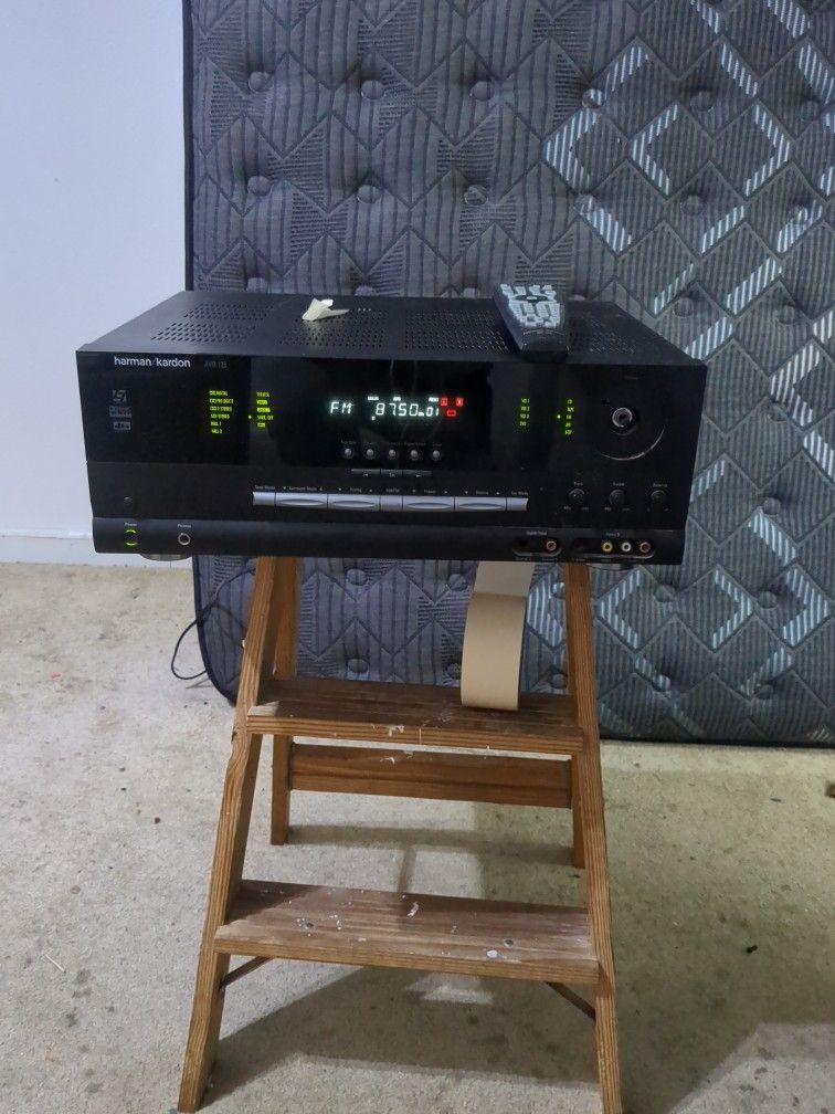 Harmon Kardon AVR125 Home Theater Receiver 