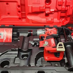 Milwaukee M18 Fuel Hammer Drill Hard Case Included