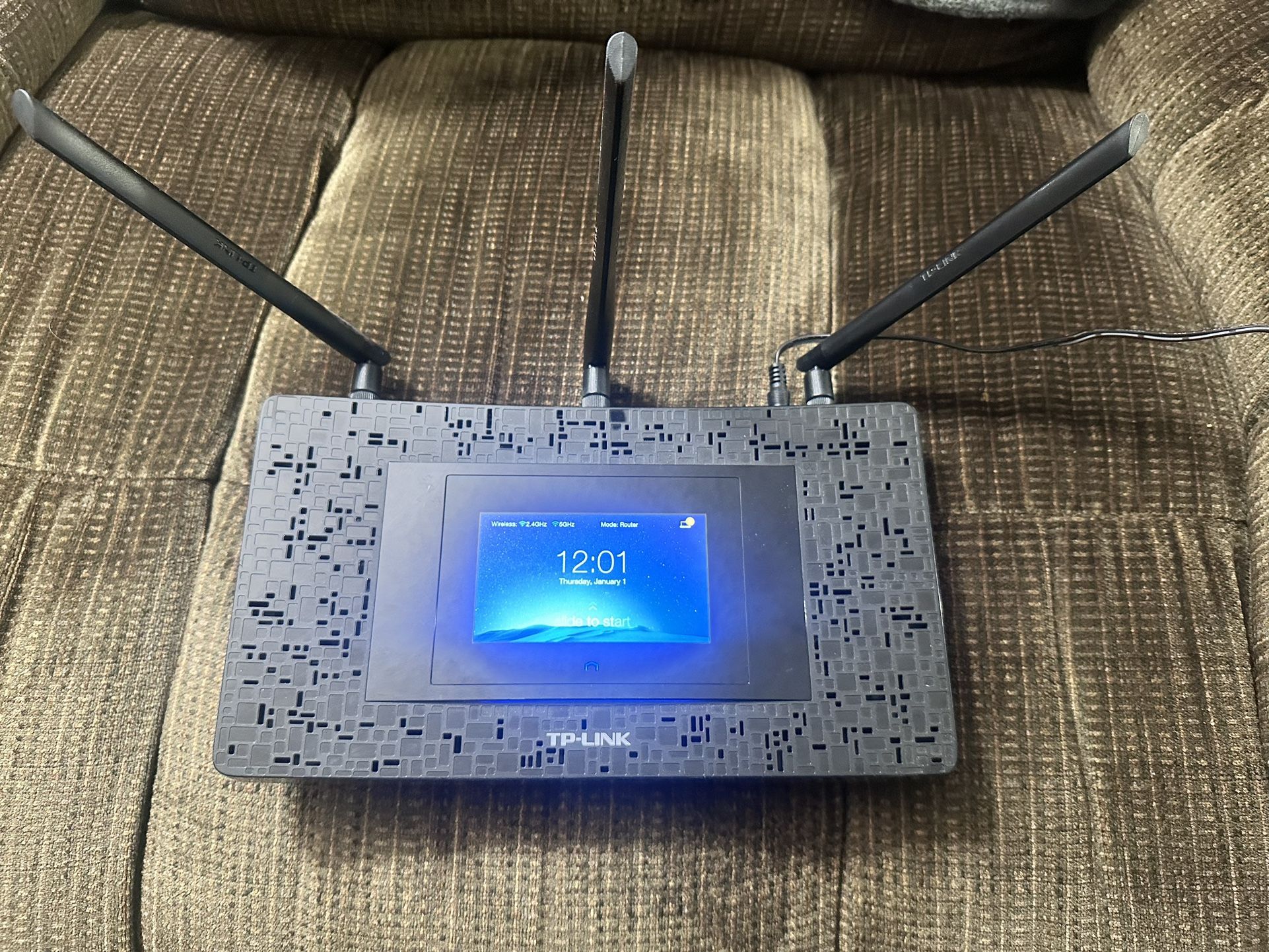 TP-Link Touch P5 AC1900 Touchscreen Router WiFi Gigabit (used)