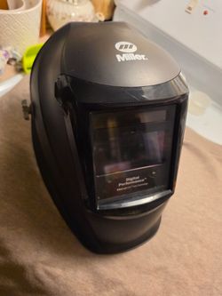 Miller Digital Performance Auto-Darkening Welding Helmet