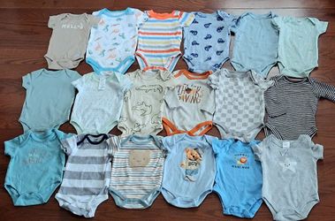 Baby boy new with out Tags Onesies size 0 - 3 and 3 - 6 months price 4 for $6
