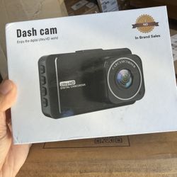 Brand New in Sealed Box 4K Dash Cam Front & Rear – WiFi, Night Vision, 32GB SD Card