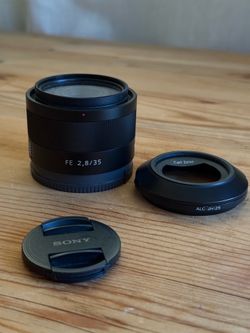 Sony Carl Zeiss Sonnar T* FE 35mm f/2.8 ZA Lens