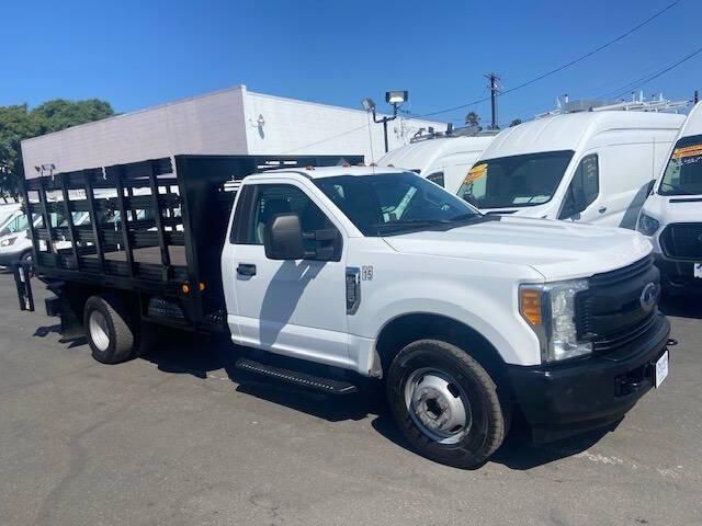 2017 Ford F-350 Chassis