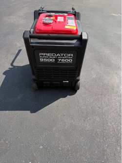 Like new 9500 watt Predator Inverter Generator