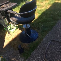 Barber chair 1923