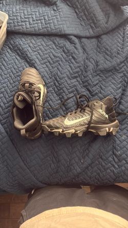 Nike Alpha Menace 2 Shark football cleats