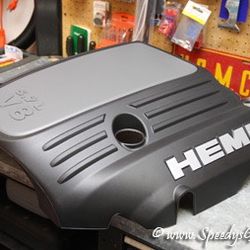 Hemi Engine Cover 