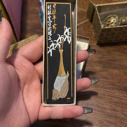 Vintage Chinese Paper Weight