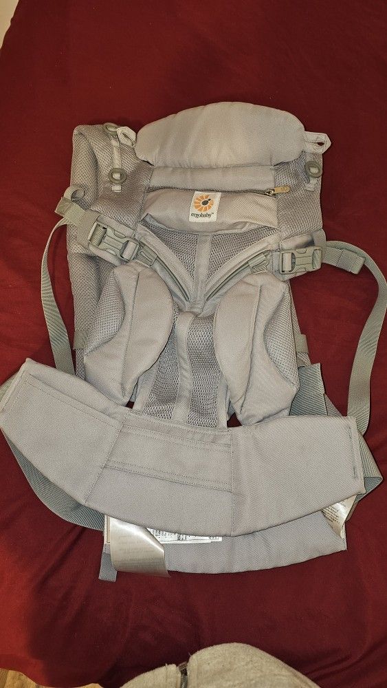 Baby Carrier Ergobaby