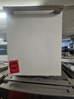 New LG Dishwasher White