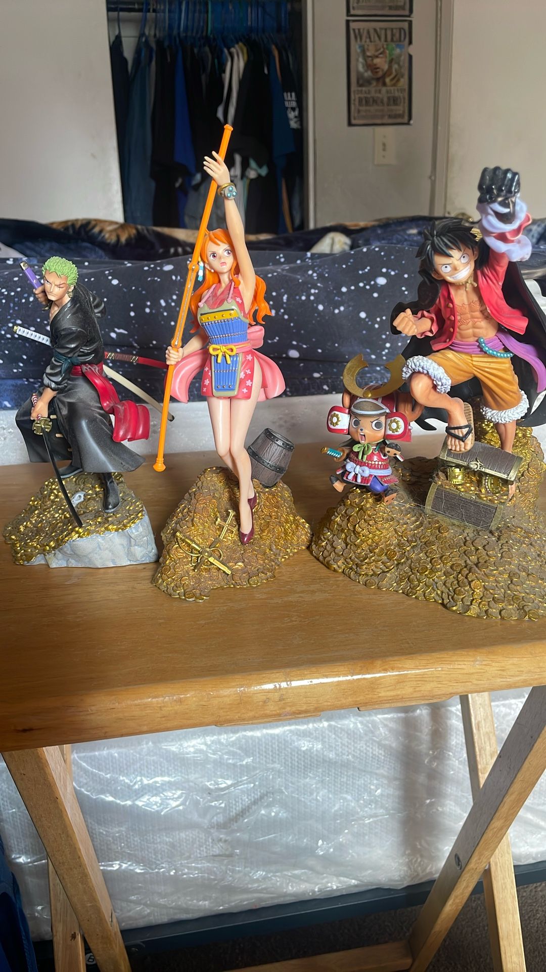 Selling One Piece Anime Figures