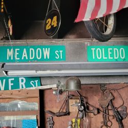 Old St Signs