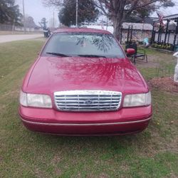 2001 Ford Crown Victoria