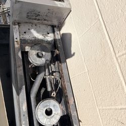 Wolf commercial gas range / restaurant stove