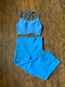 Lululemon Sports Bra and Leggings Matching Set. Size 4.