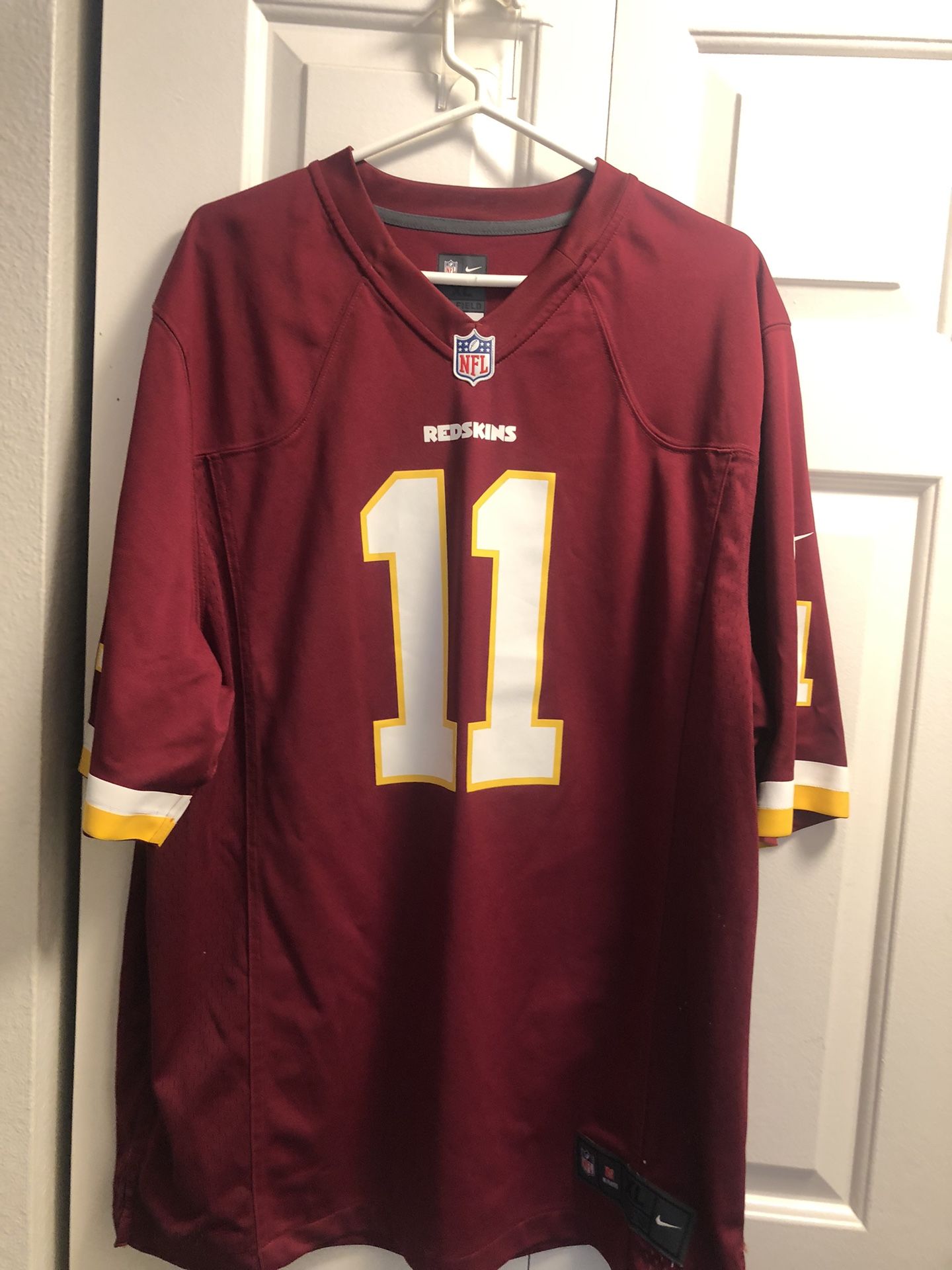 Nike NFL Player Washington Red Skin #11 Jackson Men’s Maroon Gold Jersey Size XL