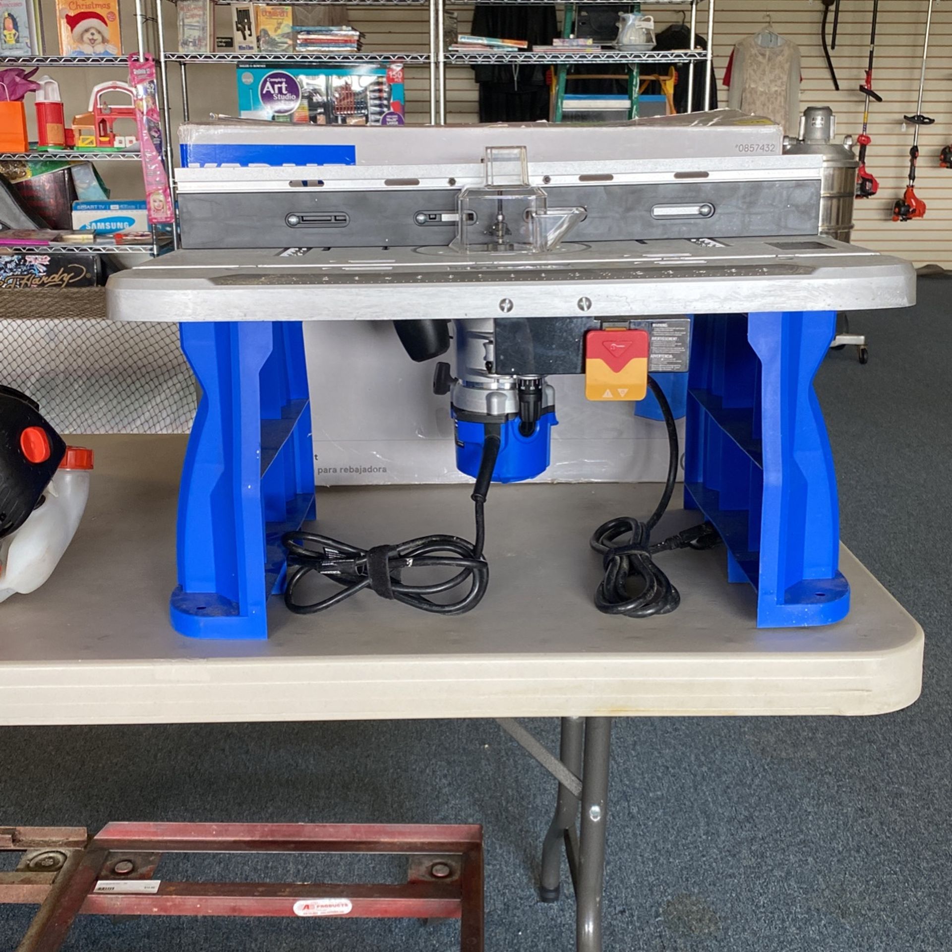Kobalt Router Table Combo Kit 1/4” & 1/2” Amp Corded