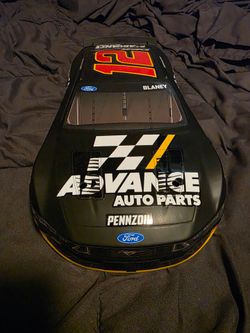 Losi NASCAR RC CAR AWD