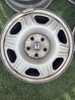 2005 Honda CR-V Silver Rims
