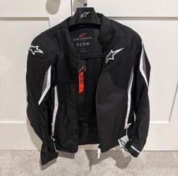 Alpinestars black jacket, AST v3 air jacket, Size L. Never worn, still has the tags on it.