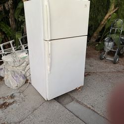 Working Refrigerator 