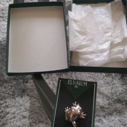 Bracelets..Vintage Sterling Silver 925 Frog Brooch..ELYSIUM INC..hard to find