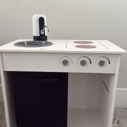 Toddlers Small Kitchen 