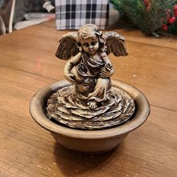 Cherub Angel Running Holiday Fountain, Works Great
