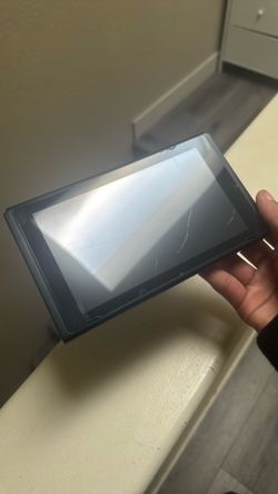 Nintendo switch (works just needs to be charged)