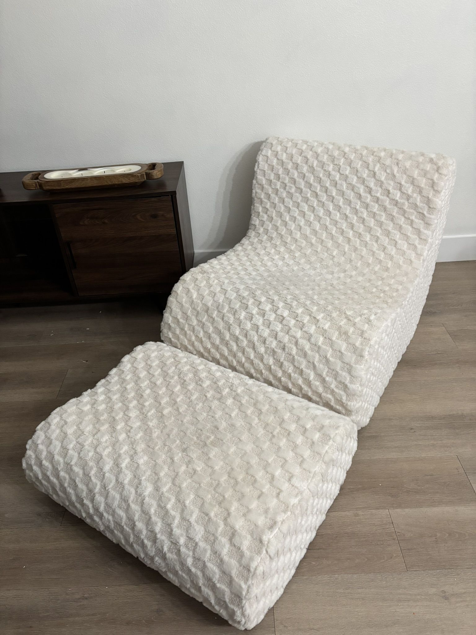 Modora Chair and Ottoman