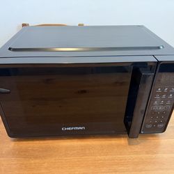 Chefman Countertop Microwave Oven 0.7 Cu. Ft., 700 Watts