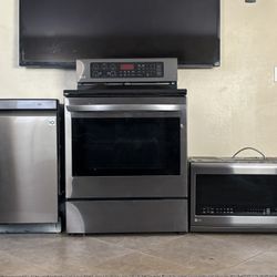 This is an LG stove, dishwasher, and microwave set. I am accepting reasonable offers for all three together.