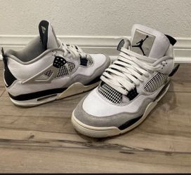 Jordan 4s military black 10.5
