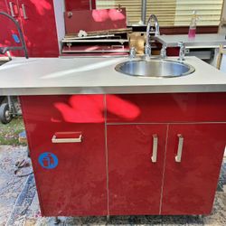 ❣️🩶❣️ IKEA Medical Cabinet/Sink & Faucet in Great Condition  ❌SEE DESC❌