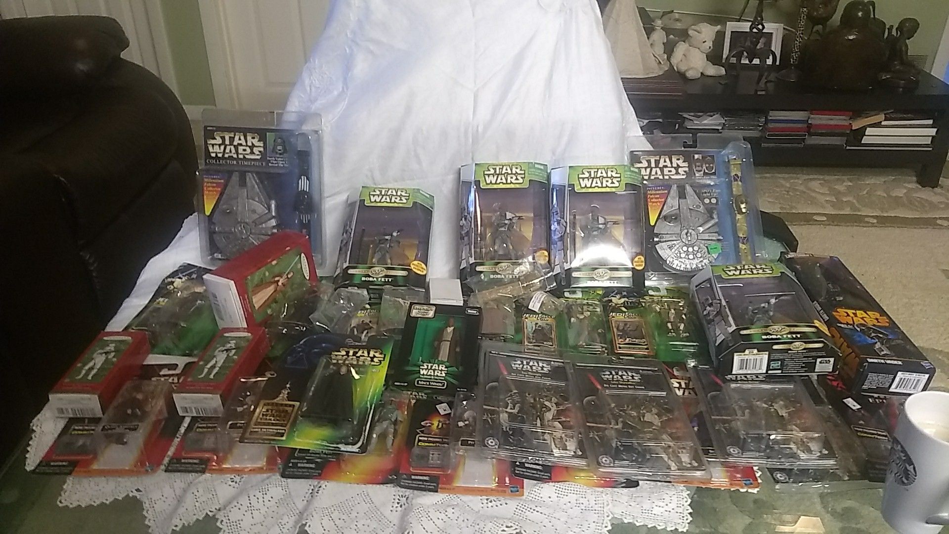 Star Wars Collectibles Lot Action Figures Keychain Darth Vader