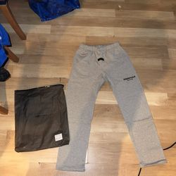 grey essentials fear of god size small