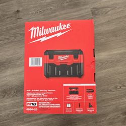 MILWAUKEE M18 VACUUM